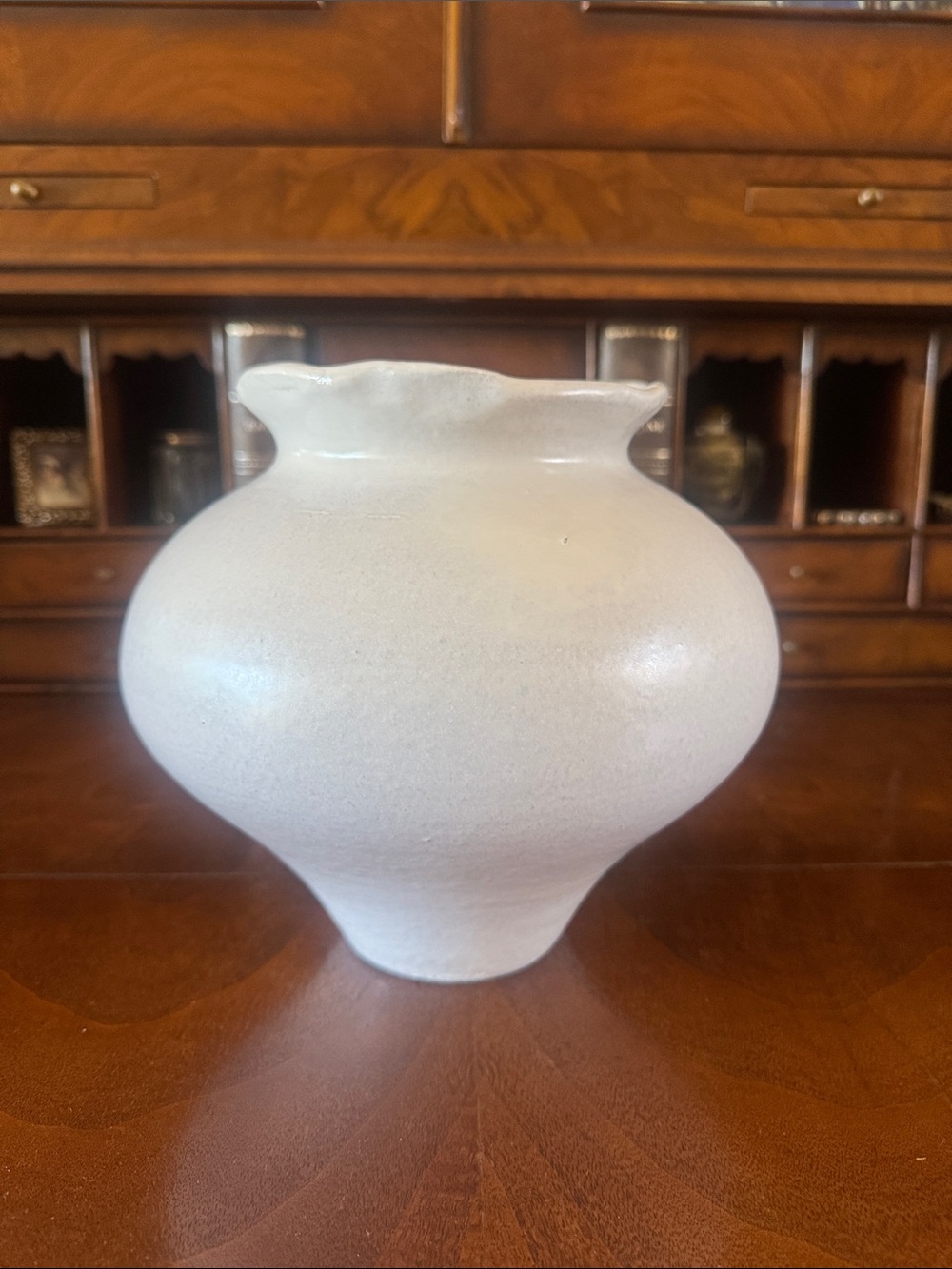 Pottery Barn Willa Textured Vase - New! - Picture 2 of 4